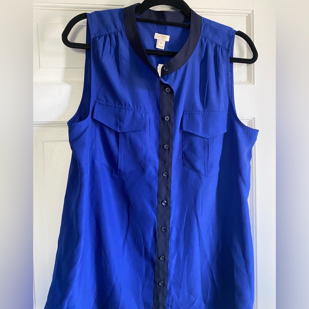 JCrew - Sleeveless Button-down Women’s shirt
